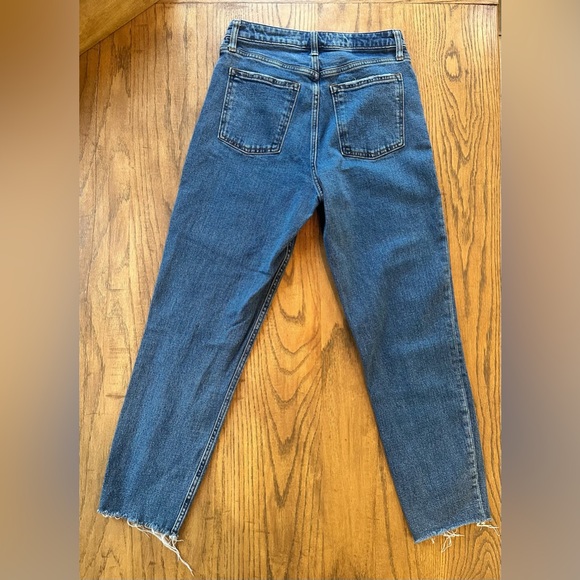 Abercrombie & Fitch Curve Love The Mom High Rise Jeans Raw Hem Size 28/6 - Picture 11 of 12